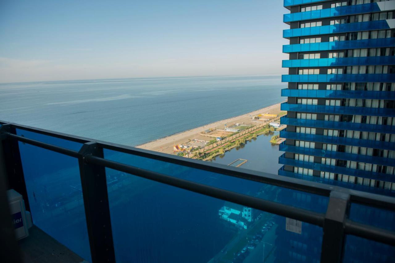 Orbi City Aparthotel Black Sea View Batumi Exterior photo