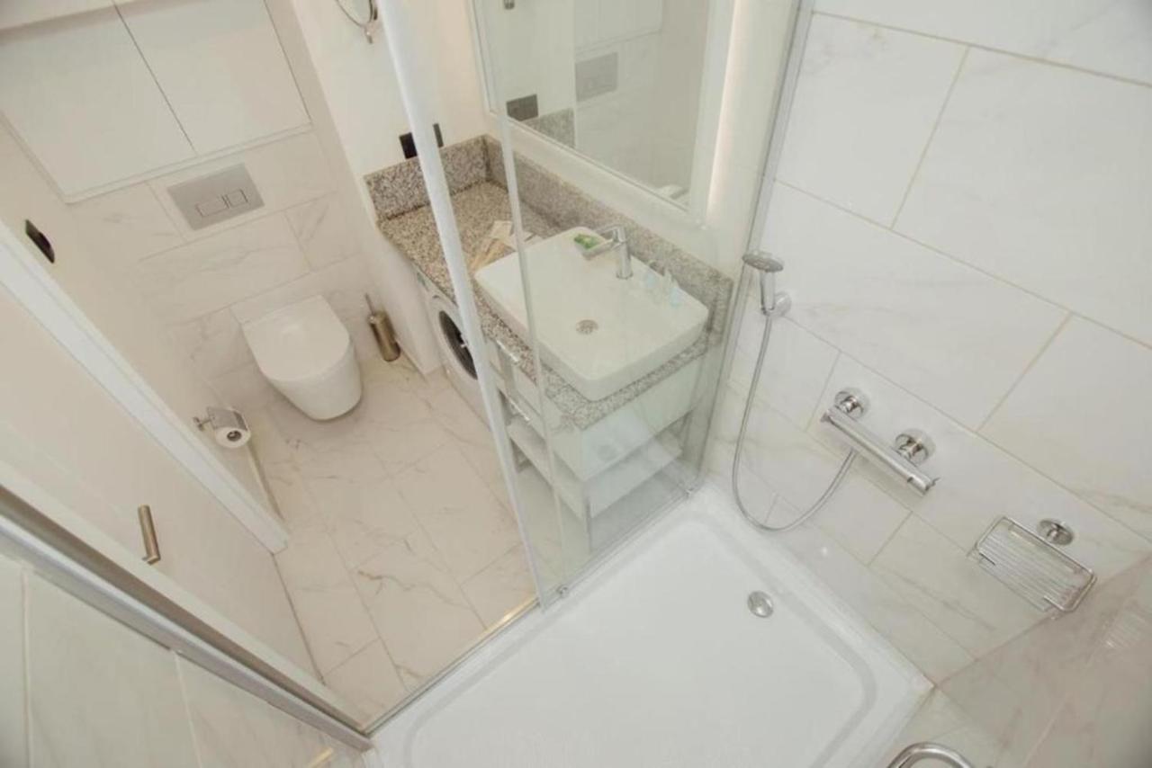 Orbi City Aparthotel Black Sea View Batumi Exterior photo
