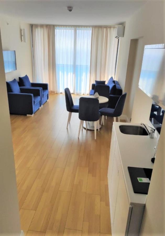 Orbi City Aparthotel Black Sea View Batumi Exterior photo